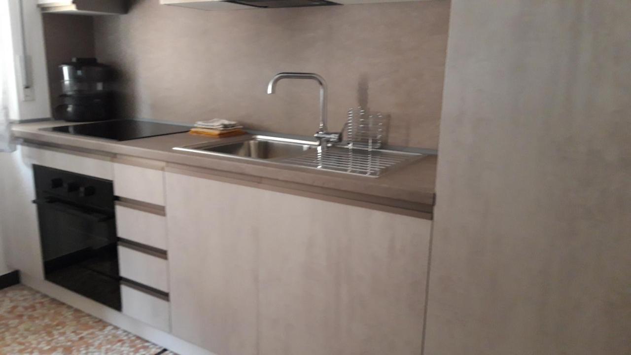 A Casa Di Anna Daire Finale Ligure Dış mekan fotoğraf